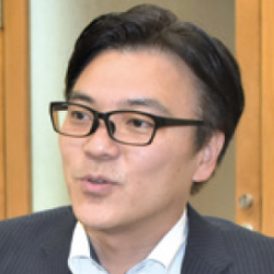 大野 哲矢 氏