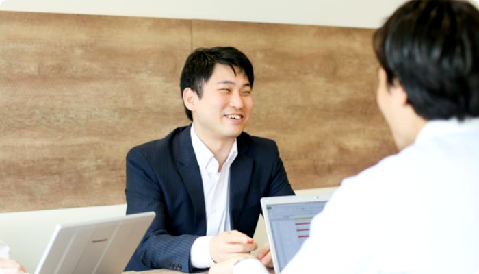 エンジニアリングを学ぶも、社会そのものに惹かれる