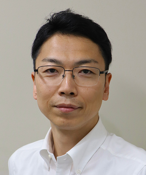 小泉 邦允