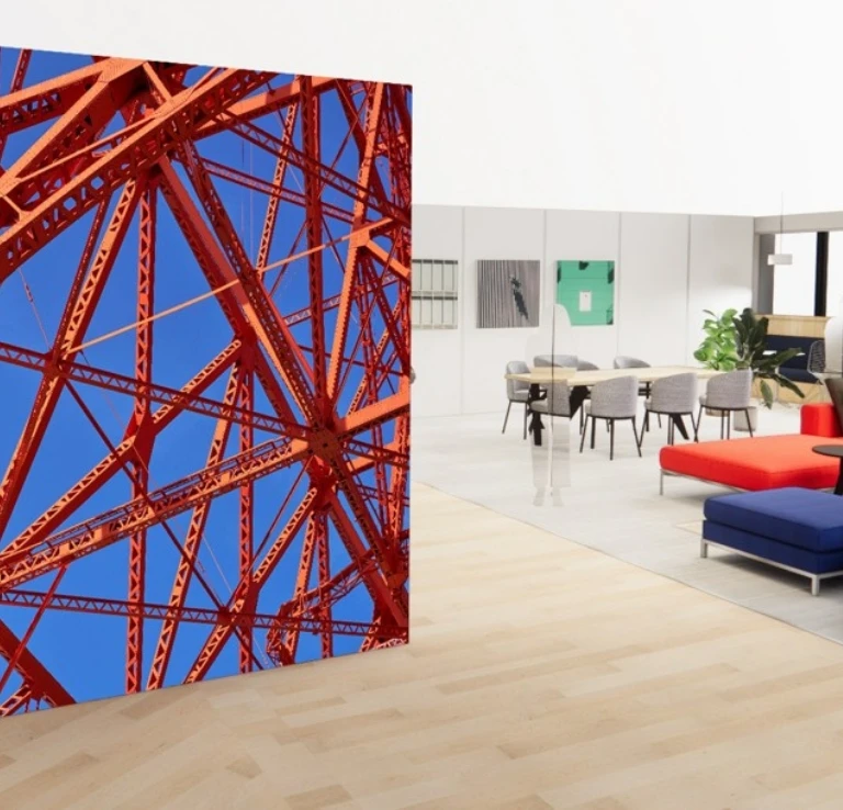 日本能率協会（JMA）の本社オフィス改修事例。執務スペースにアートが自然に溶け込んでいる。